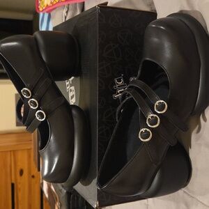 listing-status-banner